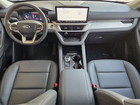 New 2025 Ford Explorer Active w/ Active Comfort Package image 19