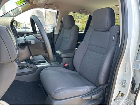 Used 2022 Nissan Frontier S w/ Technology Package RWD image 7