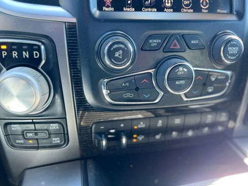 Used 2016 RAM 1500 Limited image 33