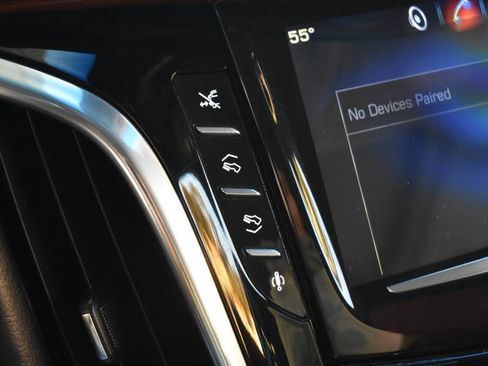 Used 2015 Cadillac Escalade Premium image 34