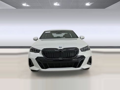 New 2026 BMW 530i xDrive 530i xDrive w/ M Sport Package image 6