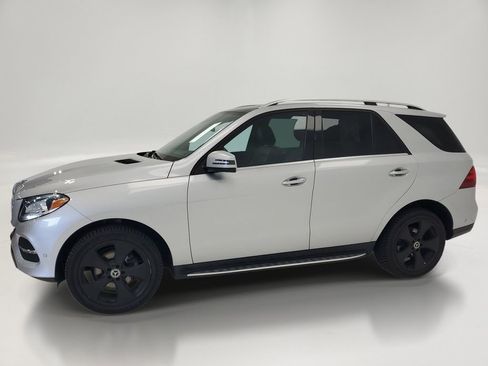 Used 2018 Mercedes-Benz GLE 350 4MATIC w/ Premium 1 Package image 4