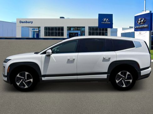 New 2026 Hyundai Ioniq 9 S image 3