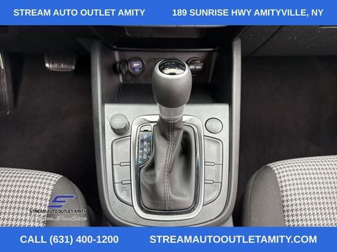 Used 2023 Hyundai Kona SE image 23