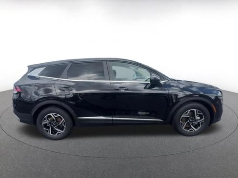 Used 2025 Kia Sportage LX FWD image 16