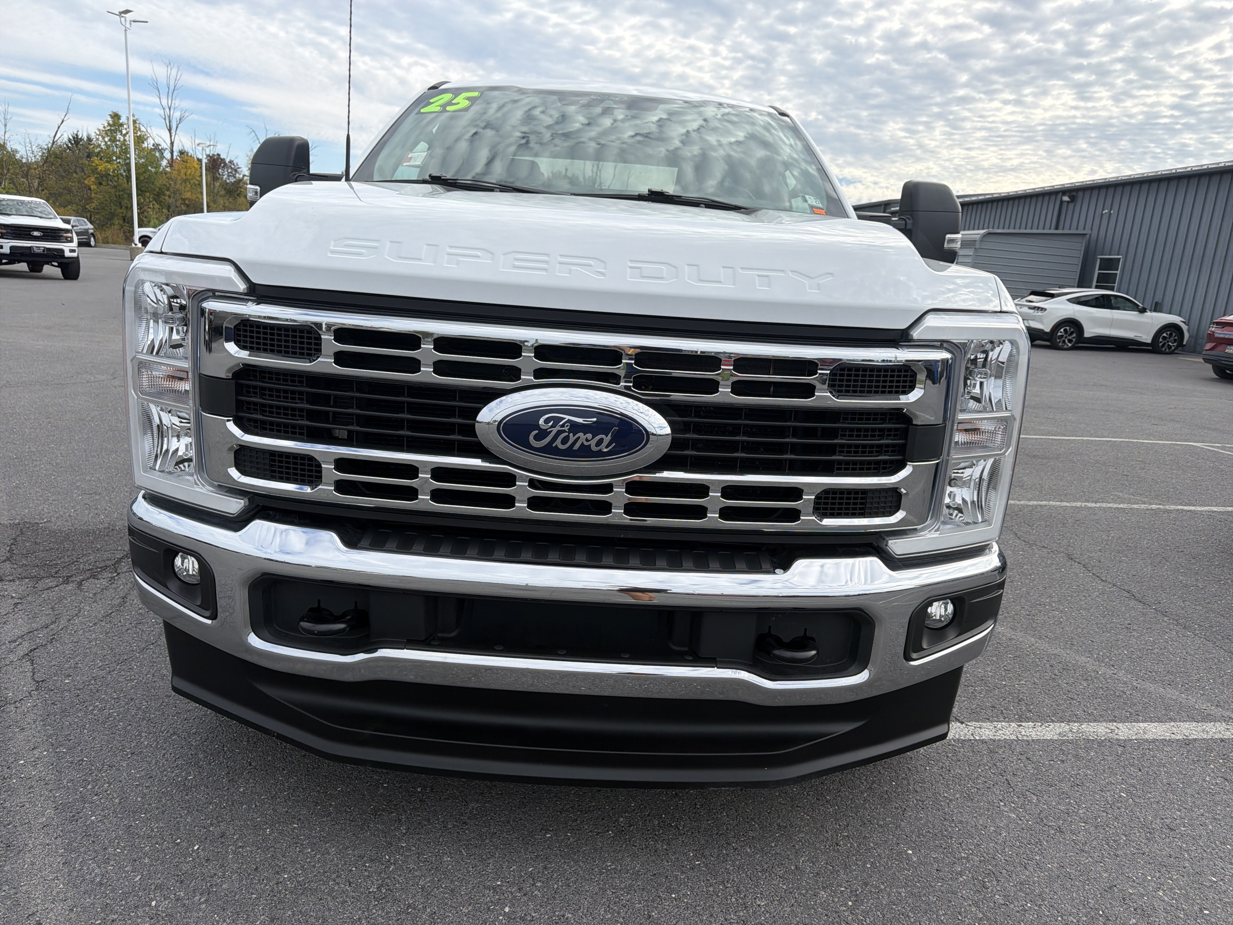 Certified 2025 Ford F250 XLT AWD/4WD image 9