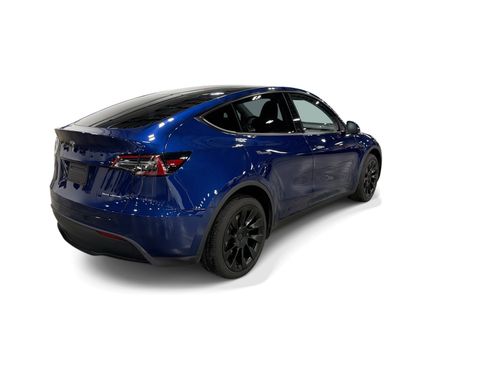 Certified 2023 Tesla Model Y Long Range AWD/4WD image 6