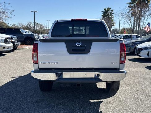 Certified 2019 Nissan Frontier SV image 5