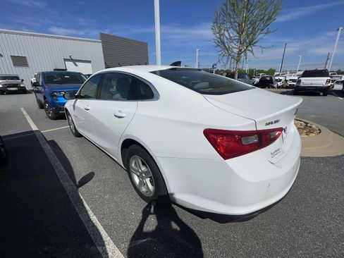 Used 2025 Chevrolet Malibu LS image 6
