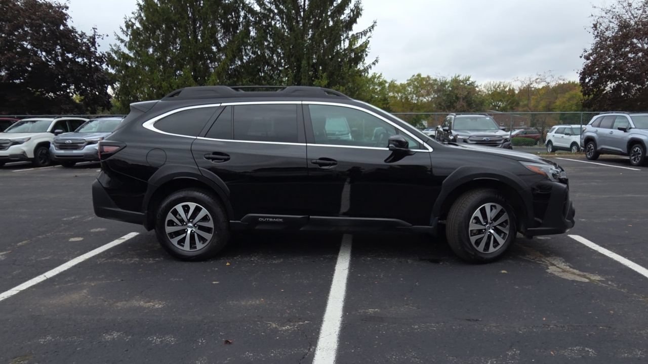 Certified 2025 Subaru Outback Premium w/ Popular Package #1A AWD/4WD image 9