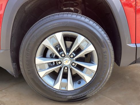 Used 2026 Chevrolet Equinox LT image 29