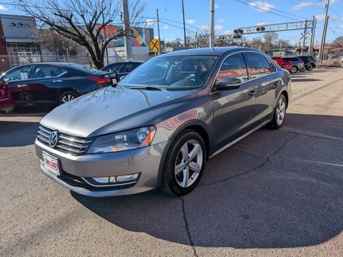 Used 2015 Volkswagen Passat 1.8T Limited Edition image 1