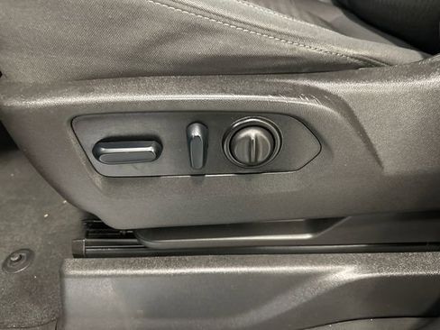 Used 2022 Chevrolet Silverado 2500 LT image 25