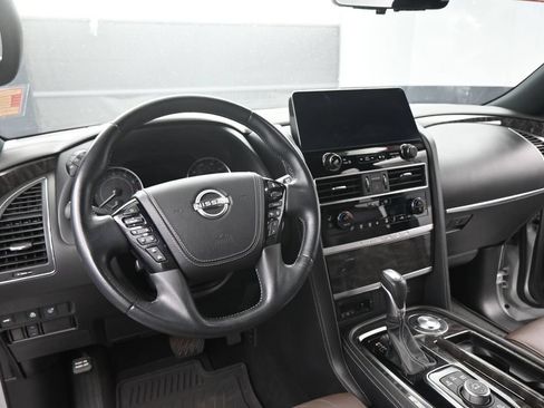 Used 2023 Nissan Armada Platinum w/ Captain's Chairs Package RWD image 17
