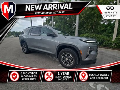 Used 2024 Chevrolet Traverse LT