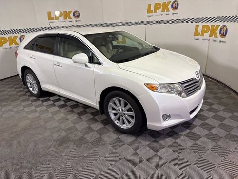 Used 2011 Toyota Venza AWD w/ Convenience Pkg image 3