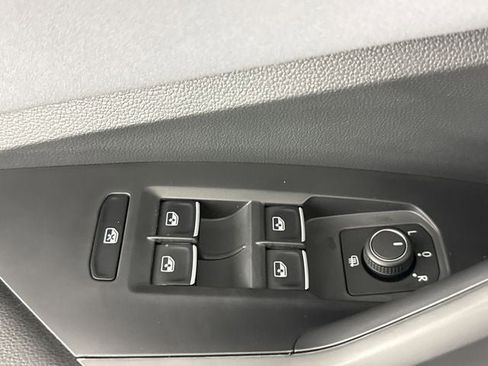 New 2026 Volkswagen Jetta SE image 18