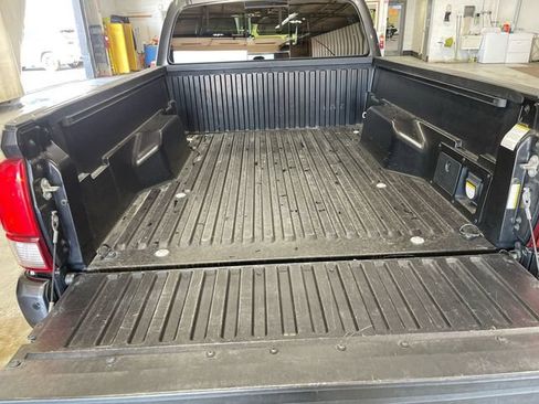 Used 2019 Toyota Tacoma TRD Off-Road AWD/4WD image 24
