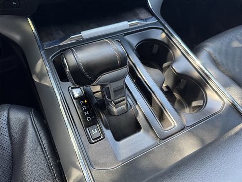 Used 2022 Ford F150 Lariat w/ Equipment Group 502A High image 12