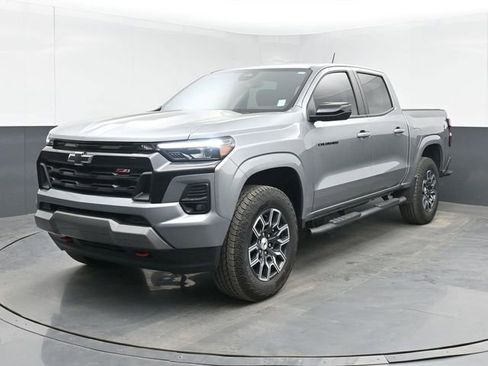 Used 2023 Chevrolet Colorado Z71 w/ Z71 Convenience Package 2 image 10