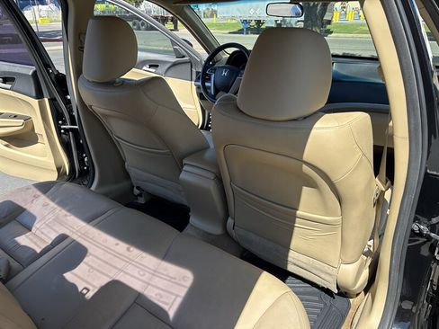 Used 2011 Honda Accord SE image 18