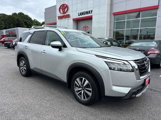 Used 2024 Nissan Pathfinder SL AWD/4WD video 1