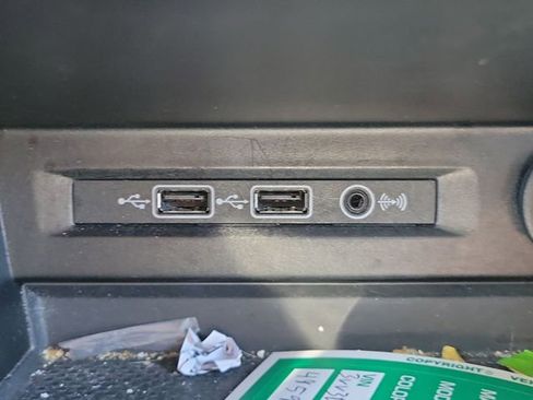 Used 2018 Volkswagen Tiguan SEL image 26