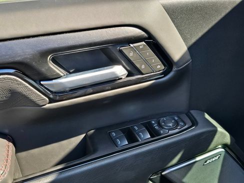 New 2026 GMC Sierra 2500 AT4X AWD/4WD image 13