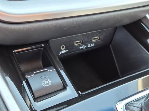 Used 2020 Subaru Legacy Limited w/ Popular Package #3 image 30