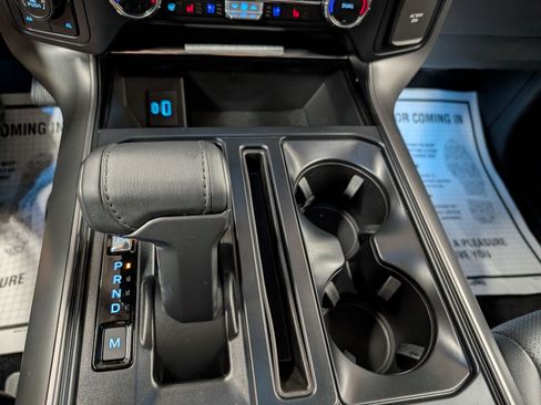 Used 2024 Ford F150 Lariat AWD/4WD image 19