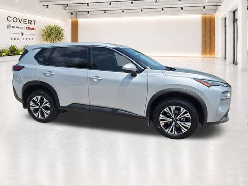 Used 2021 Nissan Rogue SV FWD image 13