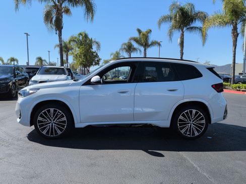Used 2025 BMW X1 xDrive28i w/ M Sport Package AWD/4WD image 7