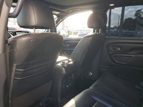 Used 2020 Nissan Titan PRO-4X w/ Pro-4x Convenience Package AWD/4WD image 19