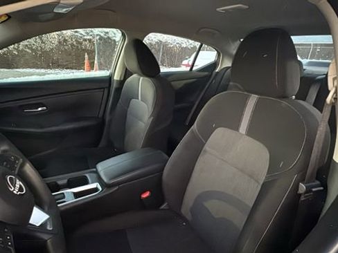 Used 2024 Nissan Sentra SV image 28
