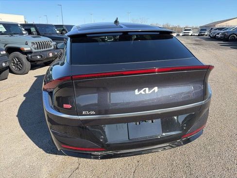New 2025 Kia EV6 Wind image 4
