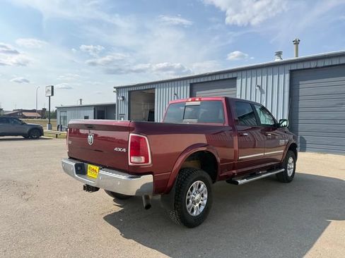 Used 2018 RAM 2500 Laramie w/ Convenience Group AWD/4WD image 4