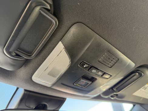 Used 2020 Toyota Corolla SE image 20