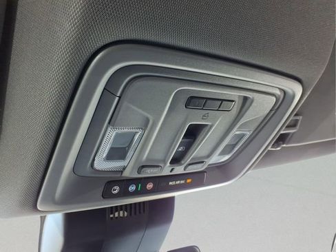 Used 2025 Chevrolet Silverado 1500 LT Trail Boss w/ LT Trail Boss Premium Package image 27