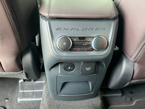 New 2026 Ford Explorer Platinum RWD image 15