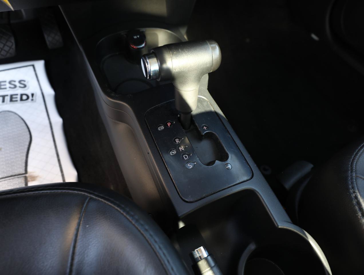 Used 2009 Volkswagen Beetle S FWD image 16