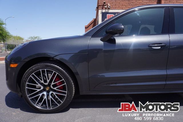 Used 2022 Porsche Macan GTS AWD/4WD image 43