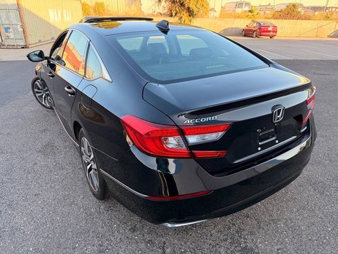 Used 2018 Honda Accord EX-L image 11