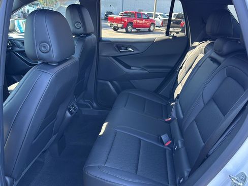 New 2026 Chevrolet Equinox LT w/ Convenience Package II image 9