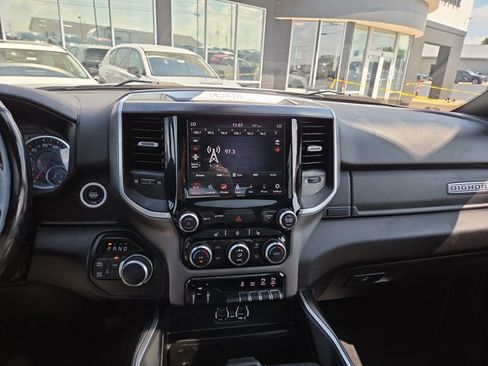 Used 2021 RAM 2500 Big Horn w/ Level 2 Equipment Group AWD/4WD image 17