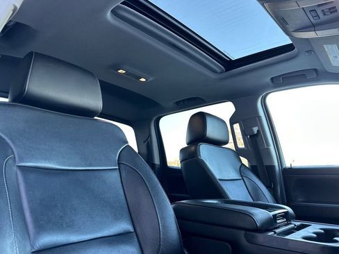 Used 2018 GMC Sierra 1500 SLT w/ SLT Premium Package image 16