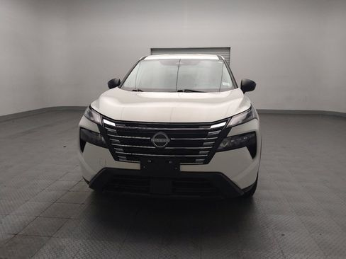 Used 2024 Nissan Rogue S AWD/4WD image 15