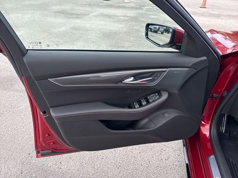 Used 2025 Cadillac CT5 V image 13