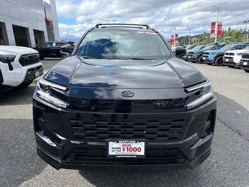 Used 2026 Toyota RAV4 SE w/ Convenience Package AWD/4WD image 2