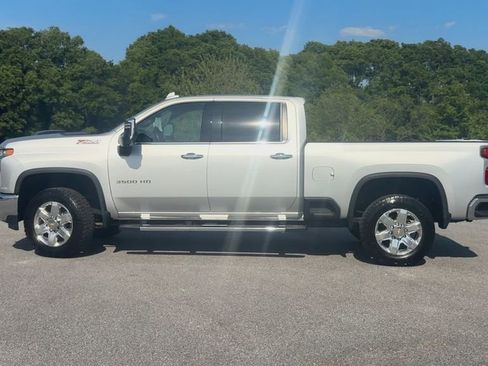 Certified 2022 Chevrolet Silverado 3500 LTZ w/ LTZ Convenience Package image 5