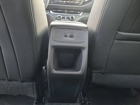 New 2026 Buick Envista Sport Touring FWD image 25